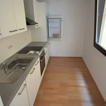 Charmante Garconniere-Wohnung mit großzügigem, sonnigem Südbalkon in zentraler Ruhelage Salzburgs (auch für Anleger optimal geeignet) - Bild 3