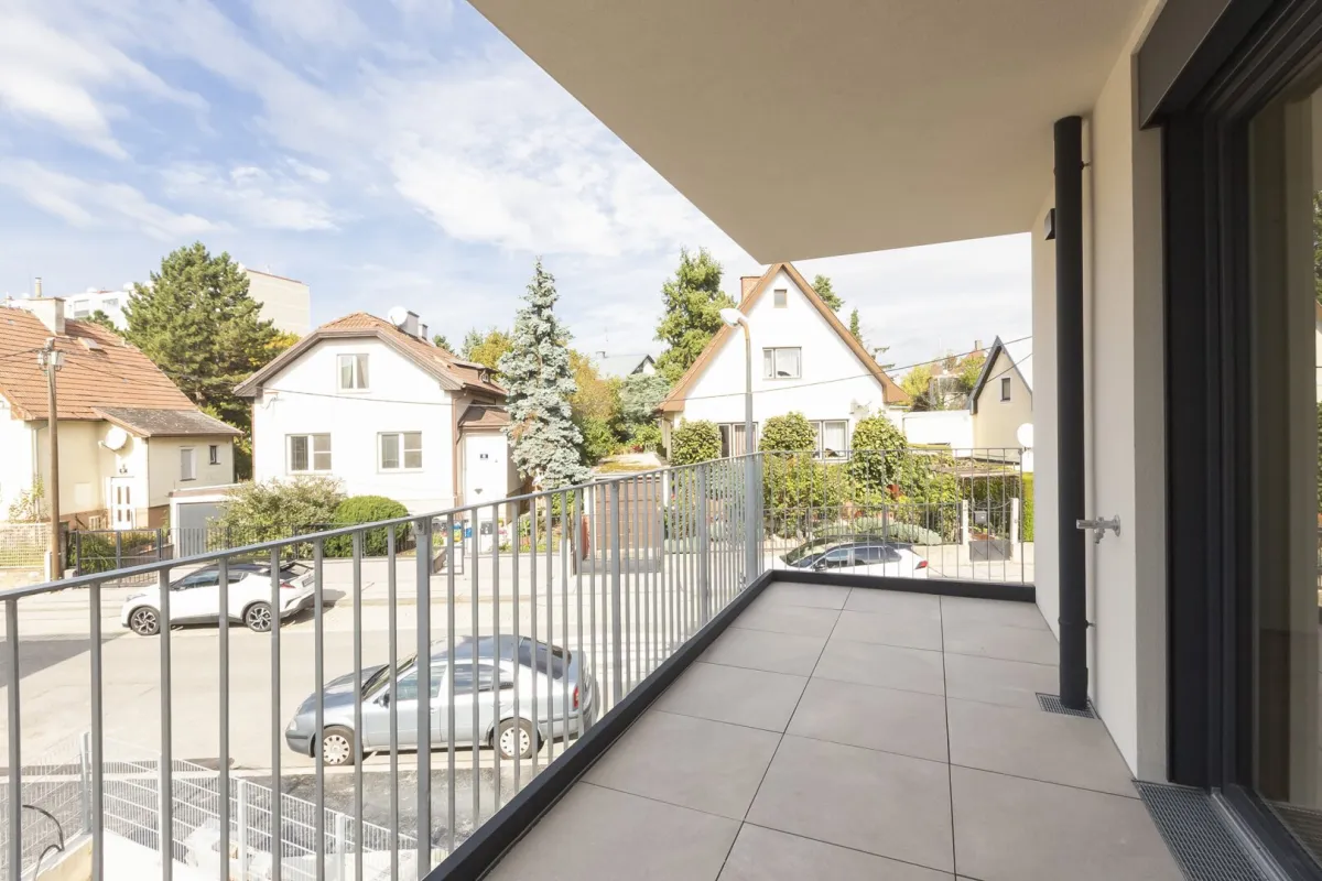 Erstbezug | Sonnige Zwei Zimmer Balkonwohnung inkl. Einbauküche - Bild 1