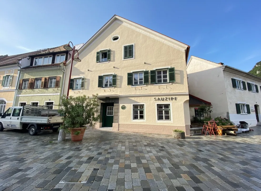Frohnleiten Hauptplatz- 2-Zimmer-Wohnung - 58m² - Balkon - inkl. Parkplatz - Bild 1