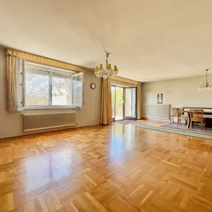 Großzügiges 985m² Baugrundstück mit ca. 150m² Einfamilienhaus mit Terrasse u. Garage in wunderschöner Lage Nähe Mühlwasser - Bild 3