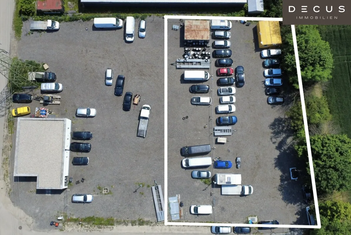 | SCHÖNES GEWERBEGRUNDSTÜCK | GUT VERKEHRSANBINDUNG | 5600 M2 ENTWICKLUNGSPOTENTIAL - Bild 1