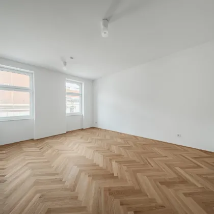 Typisch Wiener Altbaucharme! Stilvoller Erstbezug mit zentral begehbarem Grundriss! - Bild 2