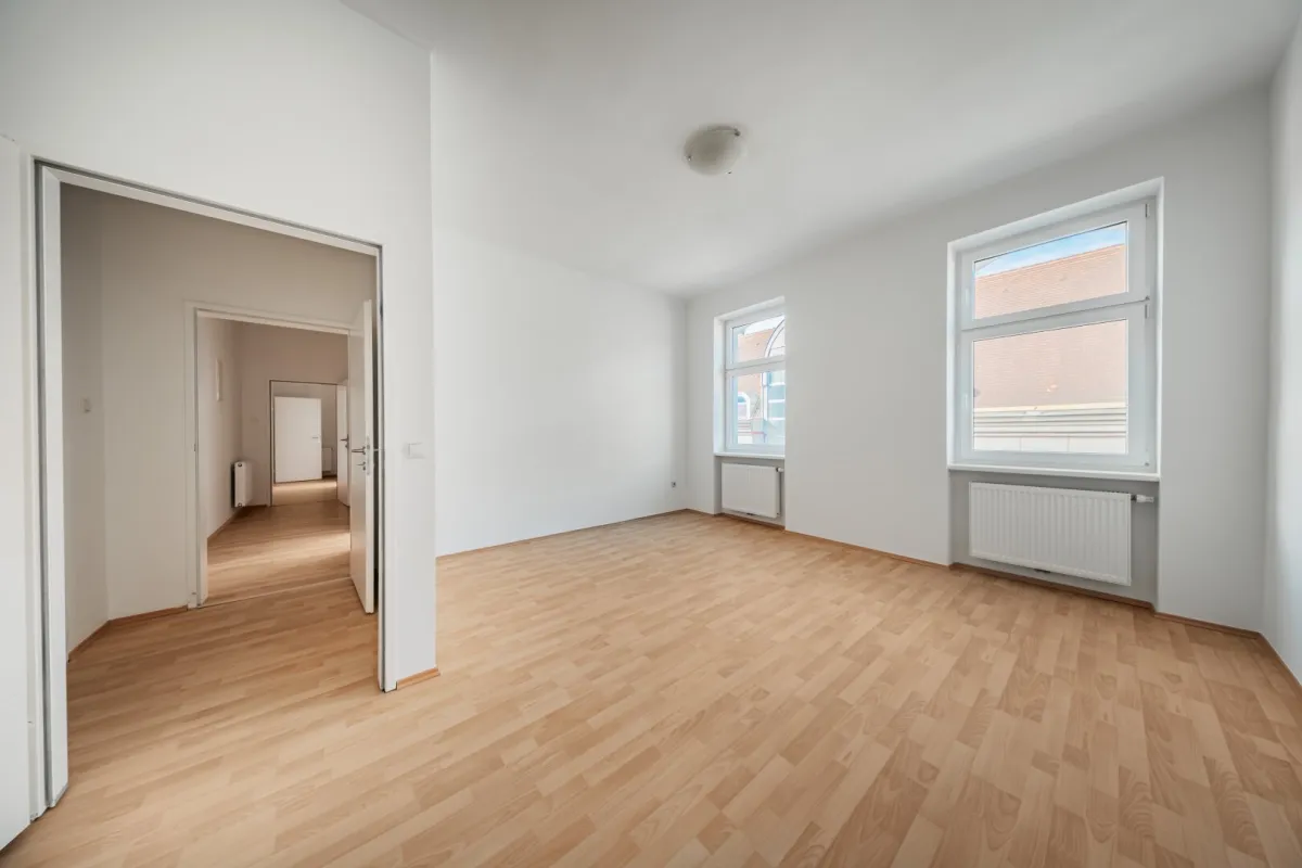 Nächst U3 Ottakring! Zentral begehbarer 3-Zimmer-Altbau im 3. Stock! - Bild 1