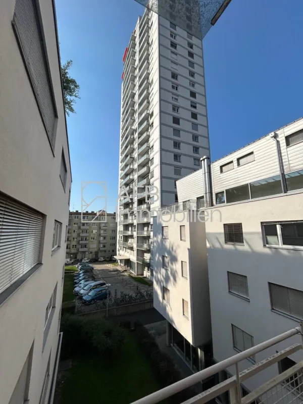 UNIPARK - moderne Garconniere mit Balkon in ruhiger Lage - Bild 1