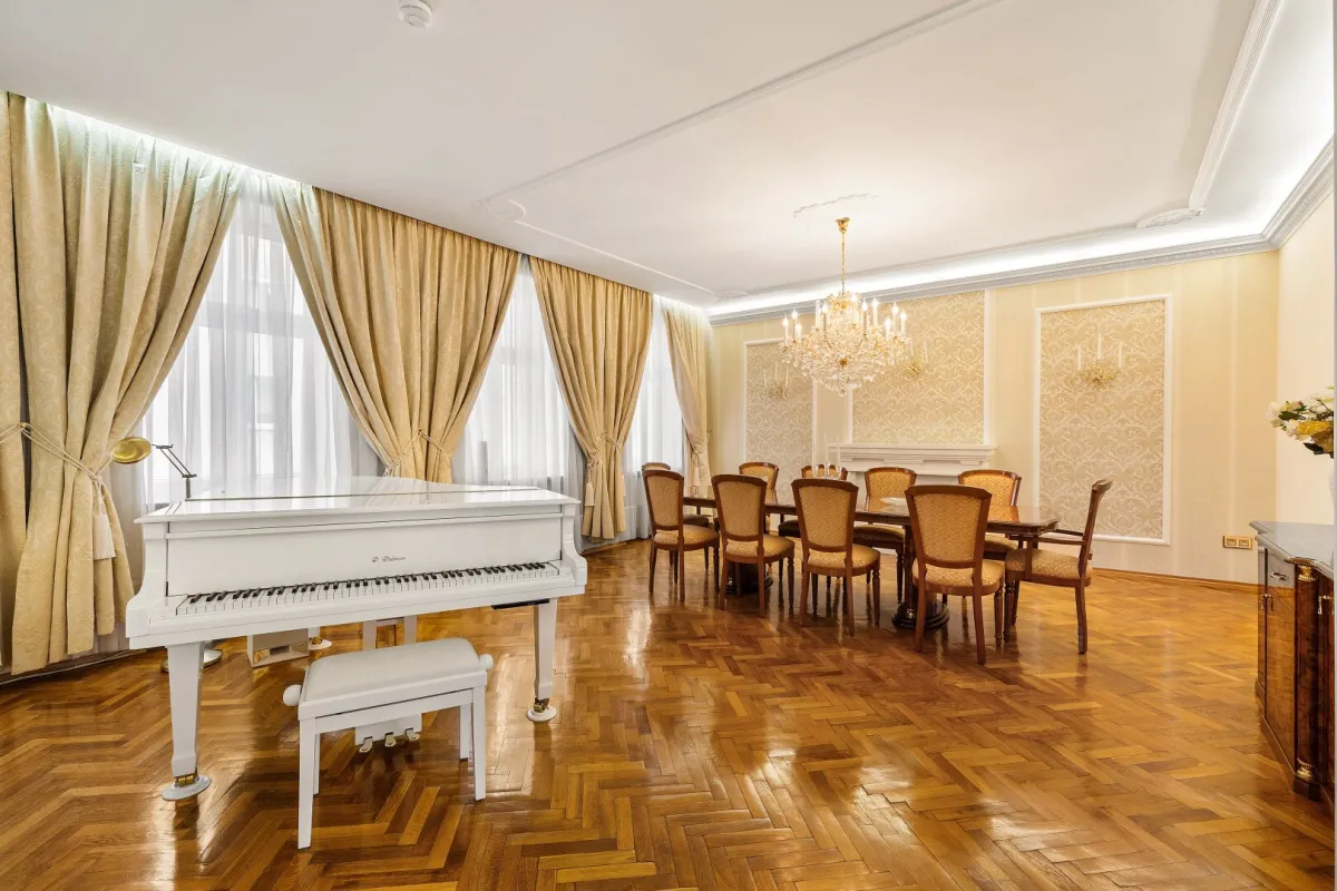 Exklusives Wiener Stadthaus mit 350m² Wohnfläche: Purer Luxus im Westen von Wien - Bild 1
