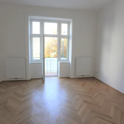 Topsanierte, helle 2-Zimmer-Altbauwohnung mit Balkon am Reumannplatz - Bild 2