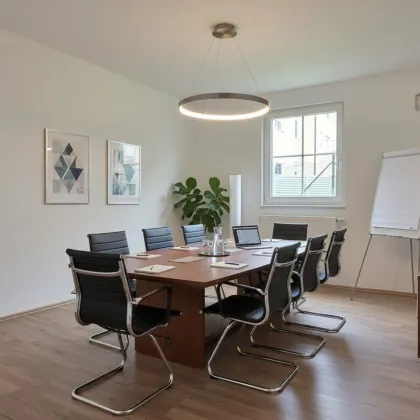 Kernsaniertes Büro mit Stil und Substanz – perfekt für den professionellen Neustart! - Bild 3