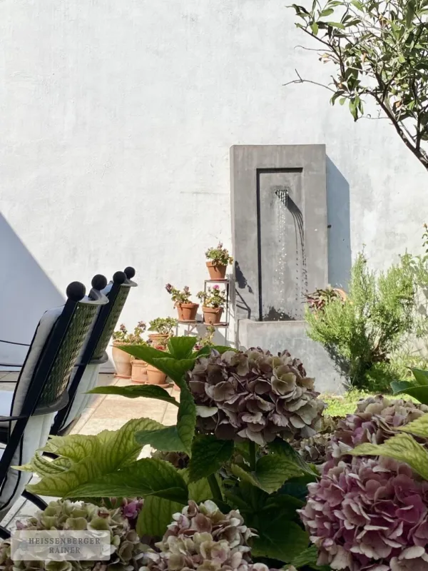 PRIVATSPHÄRE, TRADITION & GROSSES ERWEITERUNGSPOTENTIAL /// MODERN SANIERTES WINZERHAUS MIT UNEINSEHBAREM ATRIUMGARTEN - Bild 1