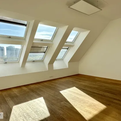EINZIGARTIGE AUSBLICKE, LICHT & FLEXIBILITÄT /// moderne Dachterrassenwohnung mit toller, großer Dachterrasse - Bild 3