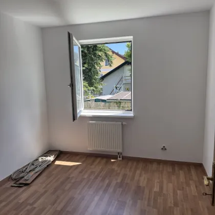 Zweizimmer-Wohnung mit Loggia in Kirchberg - Bild 2