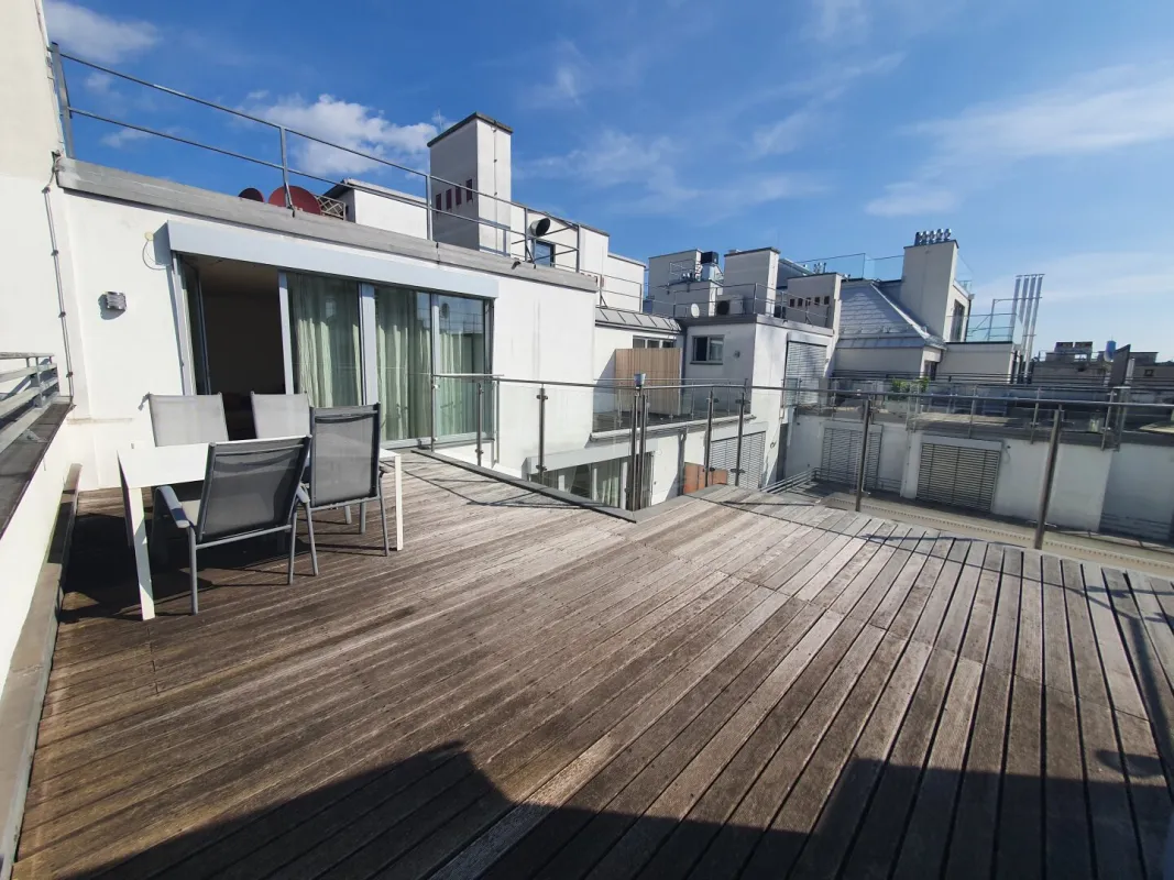 DACHTERRASSENMIETE, Nähe Börse / Rudolfsplatz - teilmöbliert - Bild 1