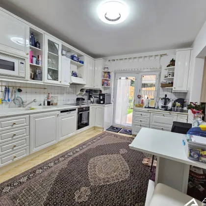 Eggenberg! - Modernisierte 3-Zimmer Gartenwohnung mit großem Kellerabteil und 3 Tiefgaragenplätzen! - Bild 3