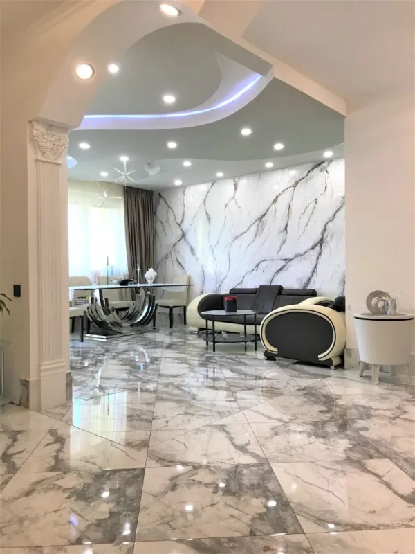 Sehr schöne, elegante Wohnung - Toplage in Baden! - Bild 1