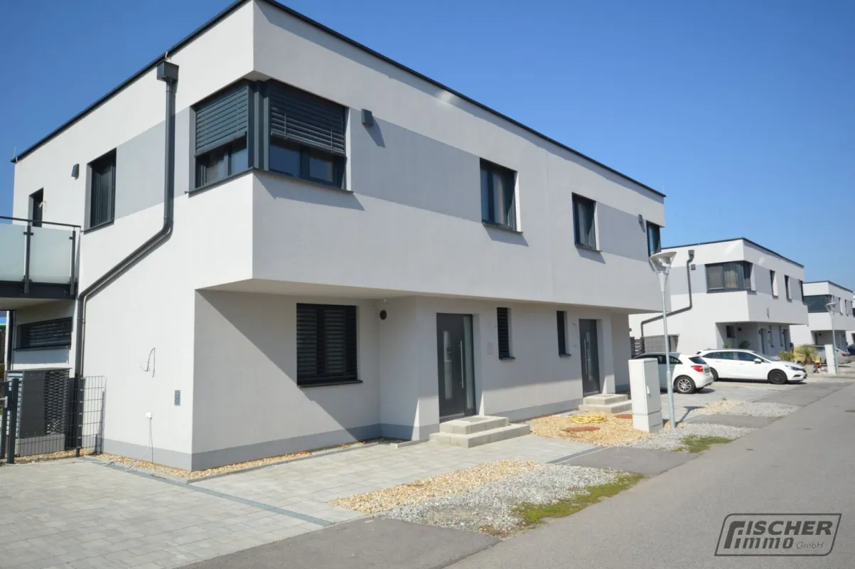 Moderne DOPPELHAUS-HÄLFTEN im Alleineigentum mit Keller in ziegelmassiv Bauweise - Bild 1