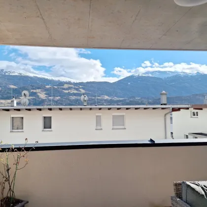 Modernes Wohnen in Mils: 4-Zimmer-Wohnung mit tollem Balkon - Bild 2