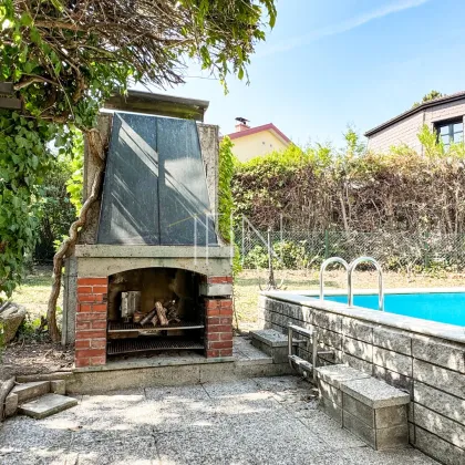 Charmantes Einfamilienhaus mit Garten, Pool & Terrasse - Bild 2