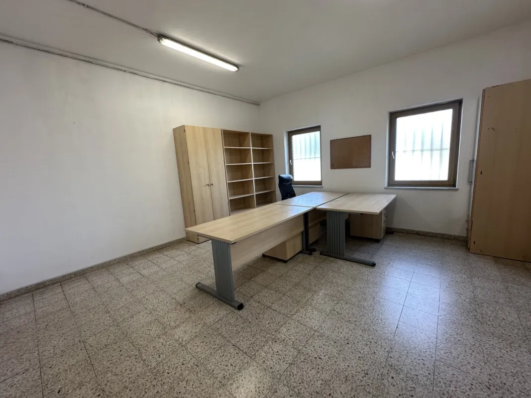 Attraktive Bürofläche in zentraler Lage & bester Anbindung ! - Bild 1