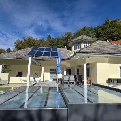 Wohnen mit Charme – Einfamilienhaus mit Schlosscharakter und Wellness-Oase - Bild 2