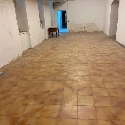 *PROVISIONSFREI* Renovierungsbedürftige Souterrain-Geschäftsfläche in bester Lage des 7. Bezirks | Altbau-Schmuckstück | Direkt vom Eigentümer - Bild 3
