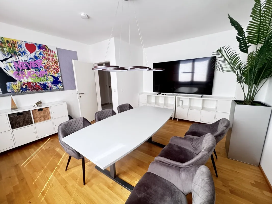 wunderschönes Büro - VOLL AUSGESTATTET - Bild 1