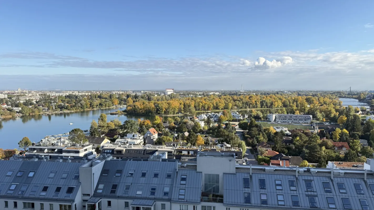 Teilmöblierte 3 Zimmer mit Klima und verglaster Loggia ***** spektakulärer Weitblick + optionaler Garagenstellplatz ***** - Bild 1