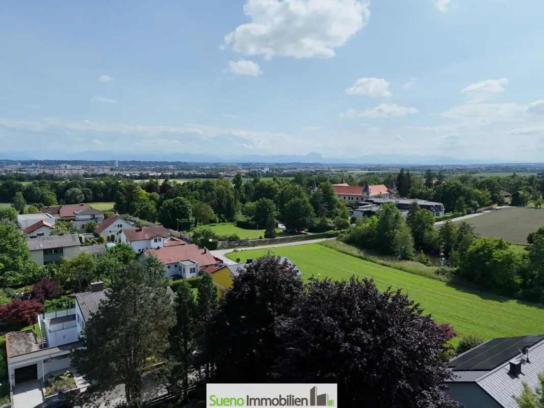 PREMIUM-Grundstück Nähe Schloss Puchberg (mit Altbestand) - Bild 1