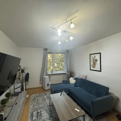 Charmante 2 Zimmer-Wohnung mit separater Küche - 300 Meter zur U1 Reumannplatz - Bild 2