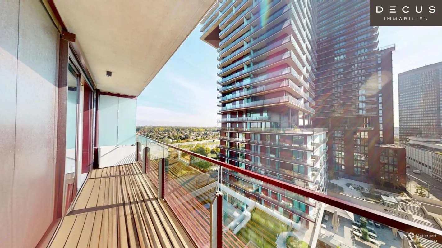 WOHNEN IM TRIIIPLE | 9.OG MIT PRATERBLICK | ROOFTOP-POOL - Bild 1