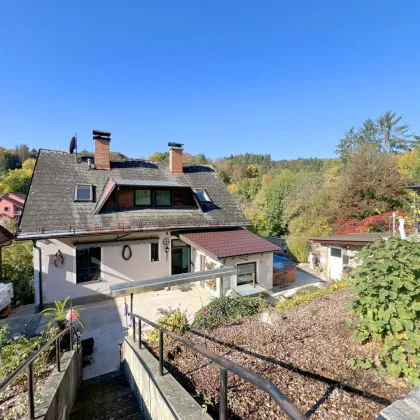 Jahrhundertwendehaus mit großem Grundstück - Bild 2