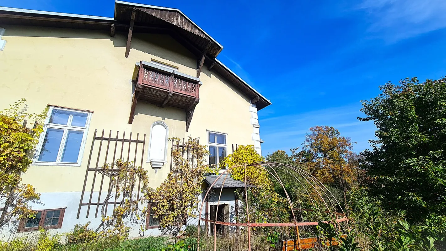 DORNBACH: Repräsentative Villa in Aussichtslage - Bild 1