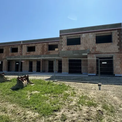 NEUBAUPROJEKT - ÜBER DER NEBELGRENZE -  DOPPELHAUSHÄLFTE  IN OBERBAIRING - ROHBAU BEREITS FERTIG GESTELLT - Bild 3