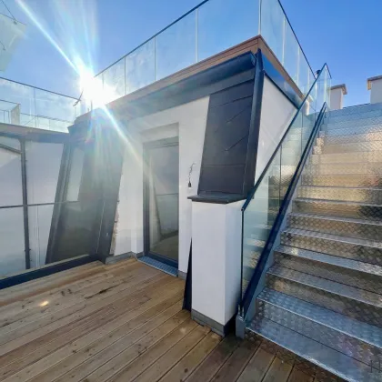 Über den Dächern Wien´s.....Erstbezug Dachgeschosswohnung beim Donaukanal mit einzigartigem Wien-Weitblick und 85 m² Dachterrasse mit Whirlpool! - Bild 2