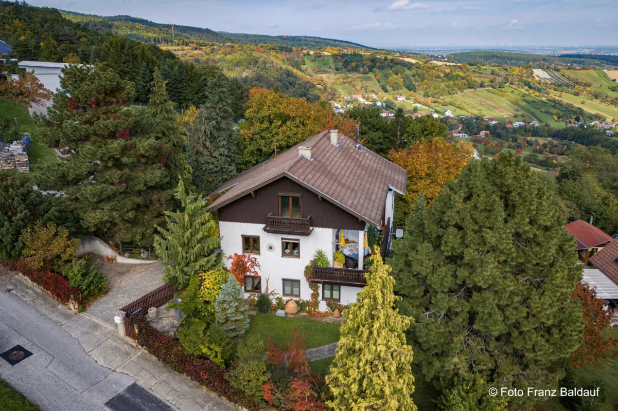 Wohnen mit Aussicht – Gepflegtes Einfamilienhaus in Forchtenstein! - Bild 1