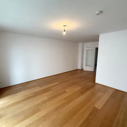 3-Zimmer-Wohnung mit Loggia zum Kauf - Auf der Schmelz - top öffentliche Anbindung - Garagenmöglichkeit -  T8 - Bild 3