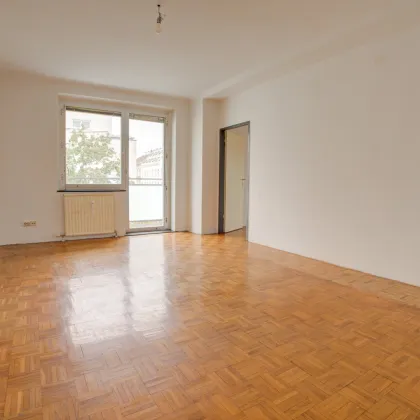 Teilsanierte 2-Zimmer-Neubauwohnung mit Loggia in Toplage - Bild 2