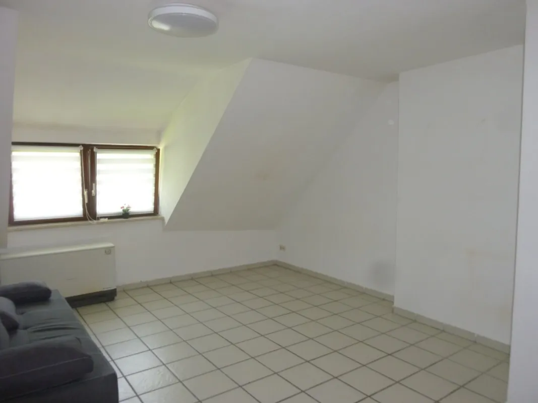 "GRÖDIG - Kleines Appartement mit PKW-Stellplatz" - Bild 1