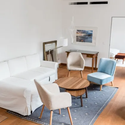 Komplett möblierte Dachgeschosswohnung mit Terrasse - Bild 3