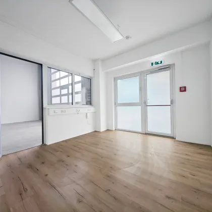 Beidseitig andienbare Lager- und Produktionshalle (ca. 286 m²) mit Büro- und Aufenthaltsräumen - Bild 2