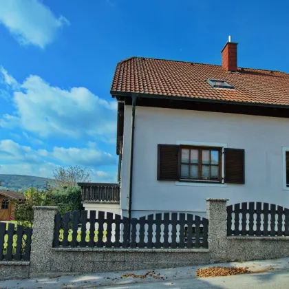 Großzügiges Einfamilienhaus in herrlicher Grünruhelage mit Fernblick - Bild 2