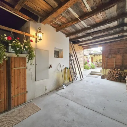 Wohnen, Arbeiten, Genießen – vielseitiges Zuhause in Vierkanthof-Struktur mit begrüntem Innenhof - Bild 3