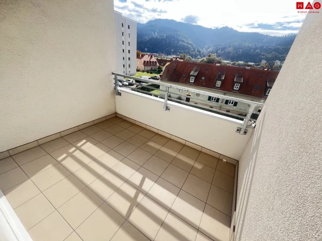 Attraktive 4-Zimmerwohnung in sonniger Siedlungslage! - Bild 1