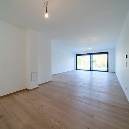 Koffer packen - einziehen! Bezugsfertige Doppelhaushälfte mit Blick auf das Wasser und 464 m2 Grundfläche! - Bild 3