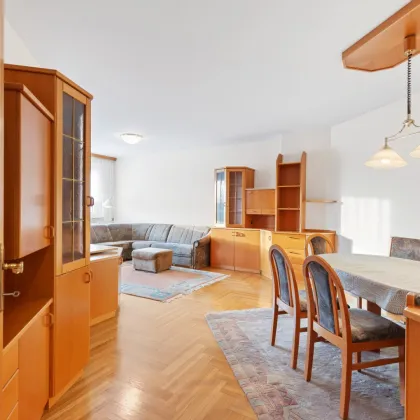 Seltene Gelegenheit am Froschberg: Barrierefreie 3-Zimmer-Wohnung mit Loggia, Tiefgarage & traumhaftem Ausblick - Bild 3