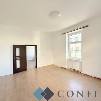 2 Zimmer Altbauwohnung mit Gestaltungspotenzial in begehrter Lage - Bild 2