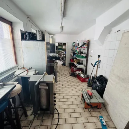 Geschäftshaus mit Wohnmöglichkeiten - Bild 3