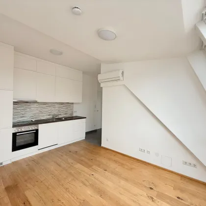 Leipziger Straße Dachgeschosswohnung nähe U-Bahnlinie Jägerstraße! - Bild 2