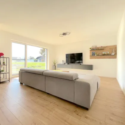 Moderner Bungalow mit stillvoller Küche - Bild 3