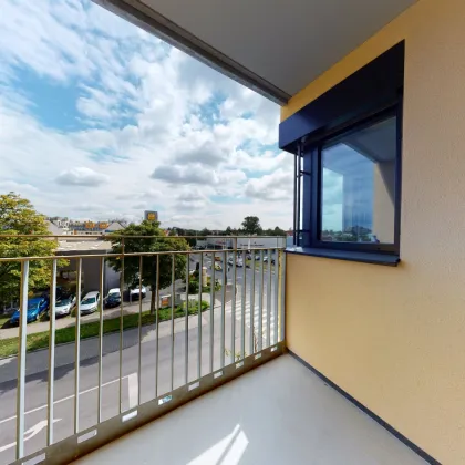 | 2 ZIMMER | 2. STOCK | AB SOFORT | NAHE THERESA-TAUSCHER-PARK | RICHTUNG SÜD-OSTEN - Bild 2