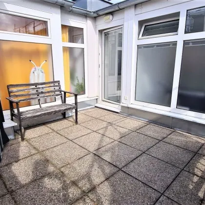 DACHGESCHOSS, AUGARTEN-NÄHE, 87 m² Maisonette mit 10 m2 Terrasse, Wohnküche, 2 Zimmer, Galerie, 2 Bäder, Rembrandtstraße - Bild 2