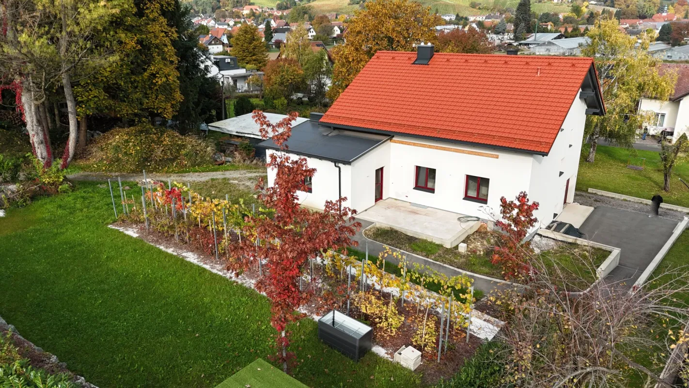 Deutschlandsberg! Mehrparteienhaus inkl. 3 Wohneinheiten im Rohbauzustand mit Blick auf die Burg Deutschlandsberg - Bild 1